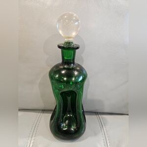 Elegant Vintage Emerald Green Decanter